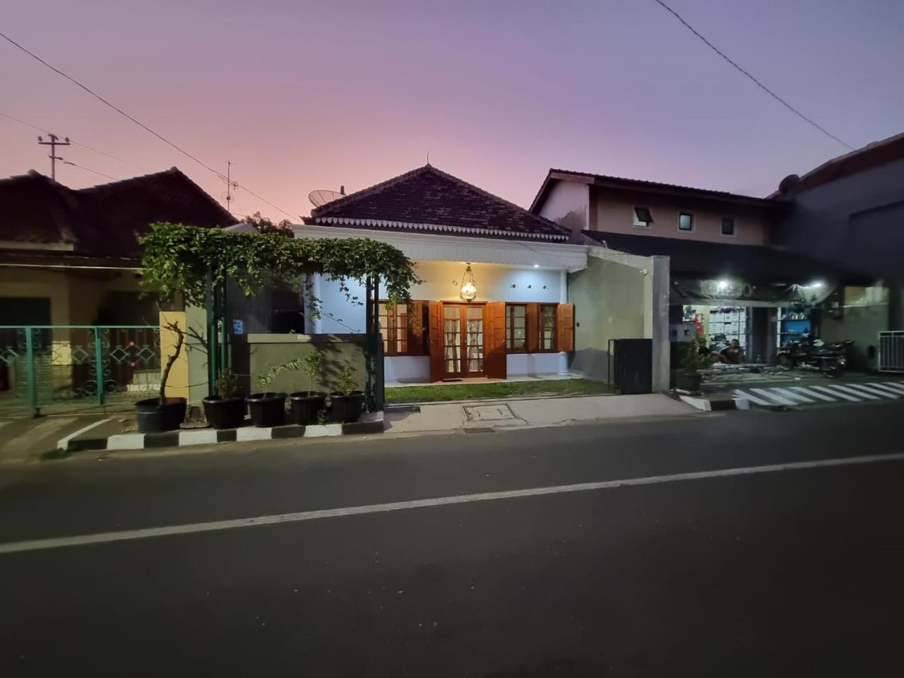 House Of Kadipaten 요그야카르타 외부 사진