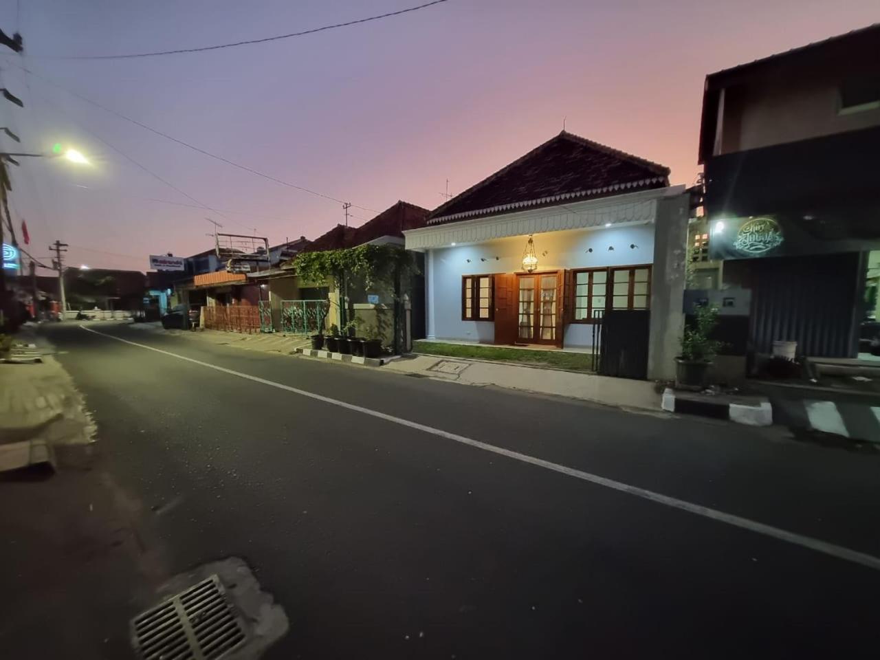 House Of Kadipaten 요그야카르타 외부 사진